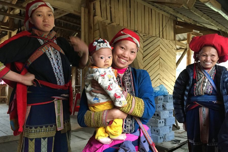 Red Dao family in Sapa